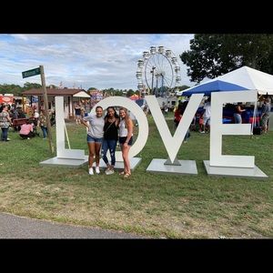 Meet your Posher, Abbey